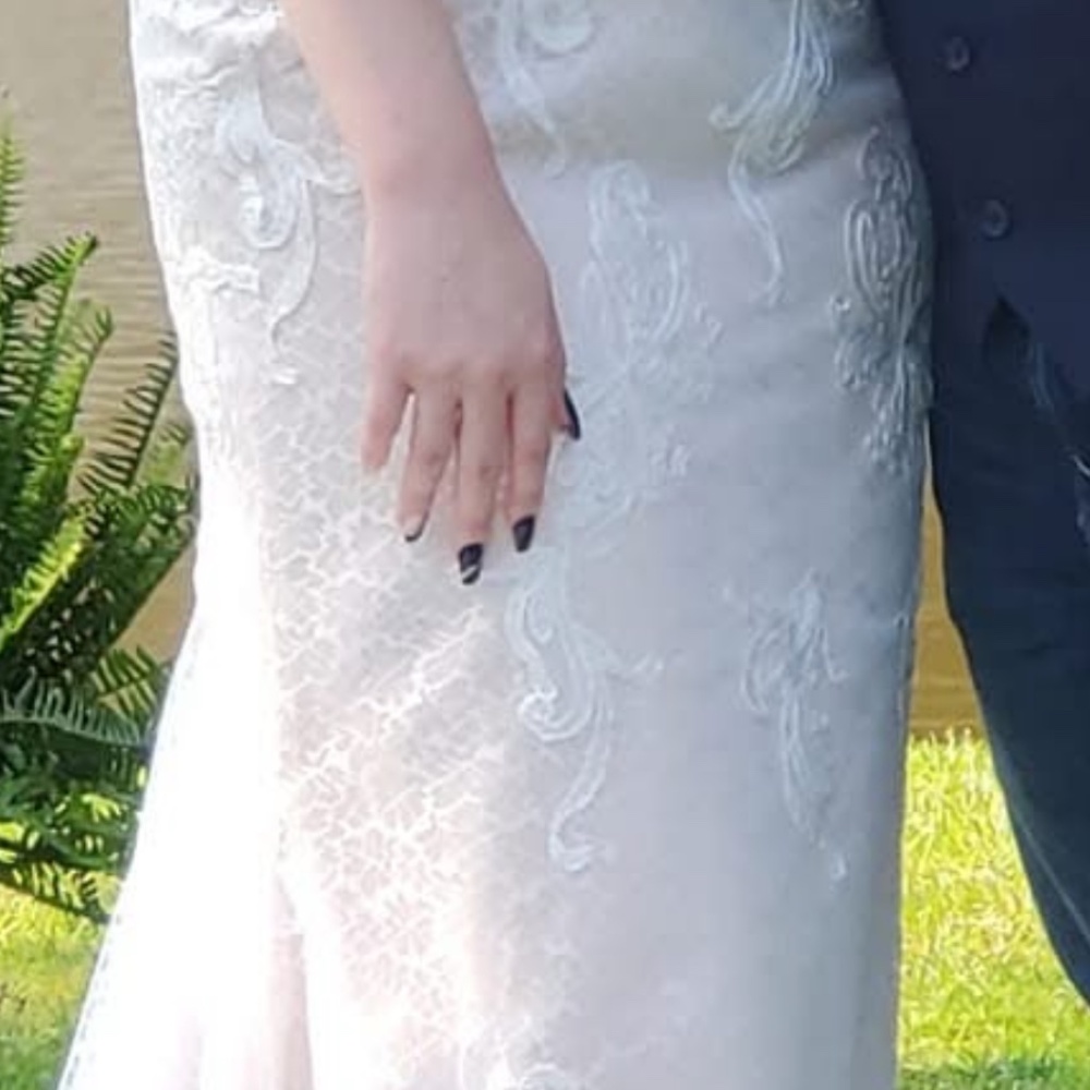 Cream and White Wedding Dress Size 10 - Picture 2 of 5